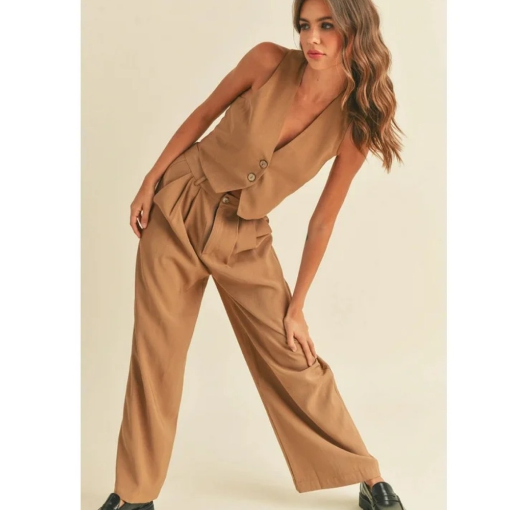 Miou Muse‎ High Waisted Wide Leg Trousers Pants NWOT Size XS Pleated